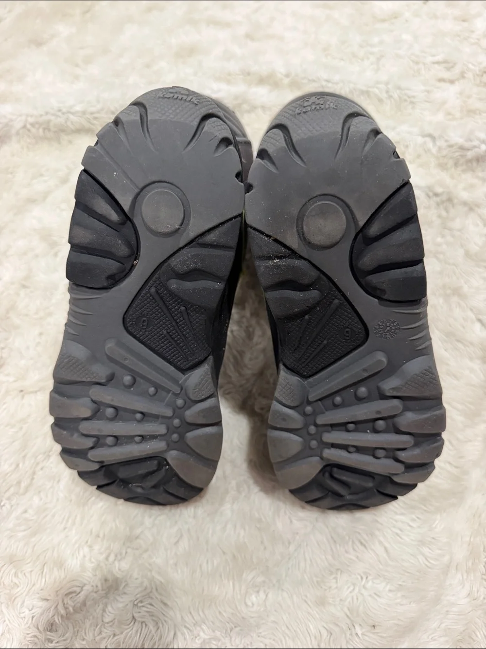 Kamik Kids Boys Black, Gray & Lime Winter Snow Boots Size 6